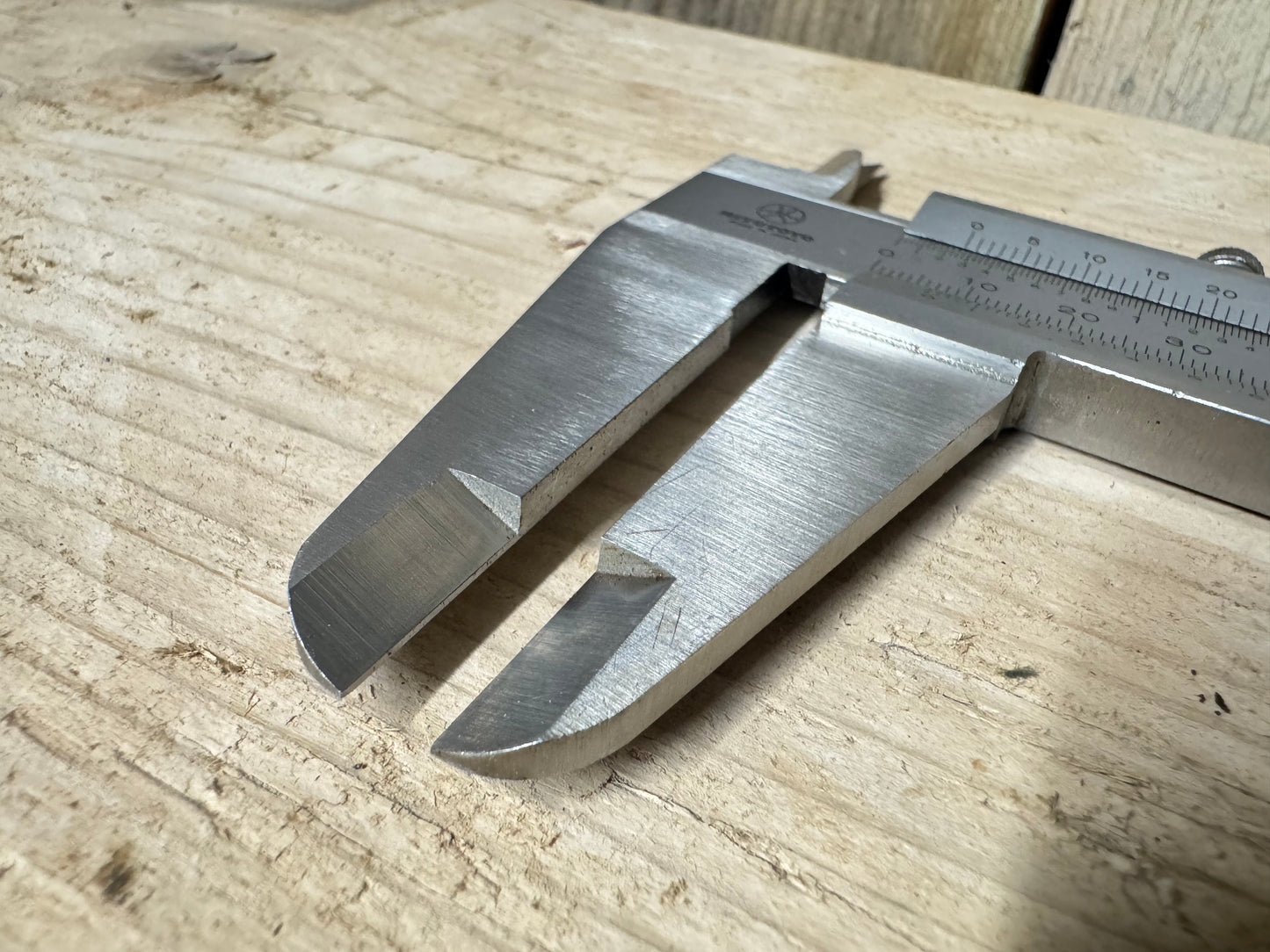 Mitutoyo 12" / 300mm Thumbwheel Vernier Caliper