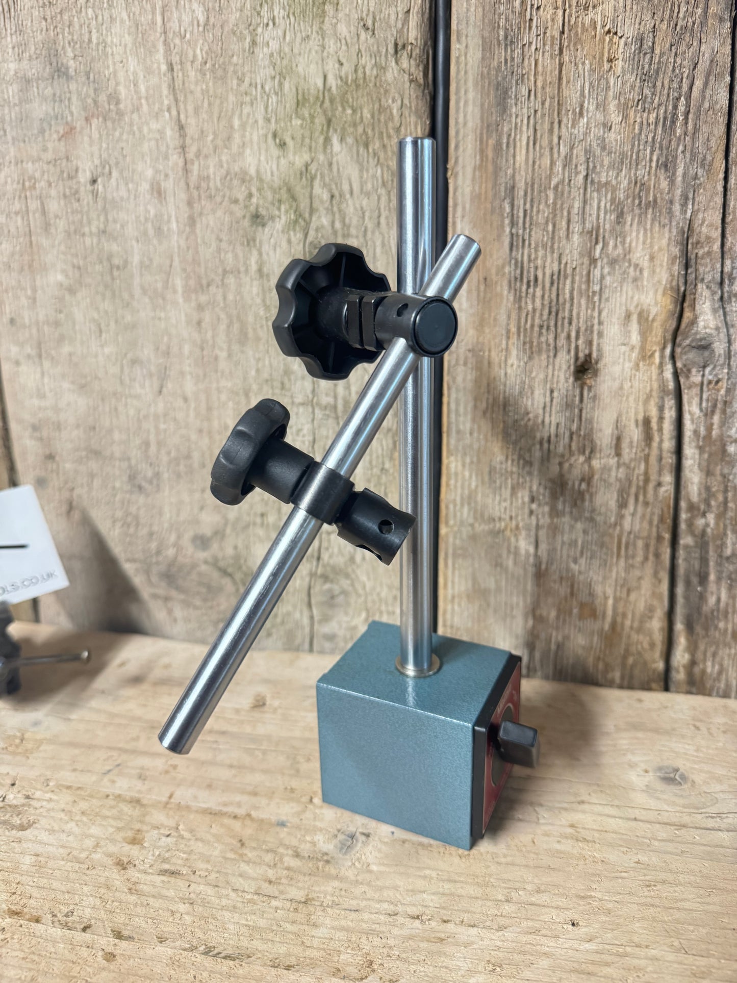Mitutoyo 7010SN Magnetic Dial Gauge Stand