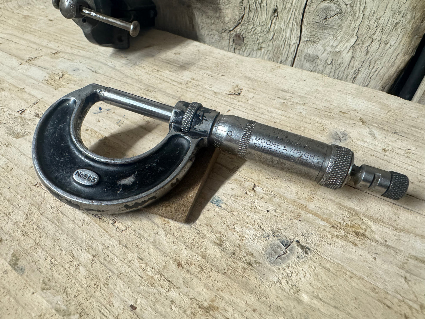 Moore & Wright No 965 0-1" Micrometer