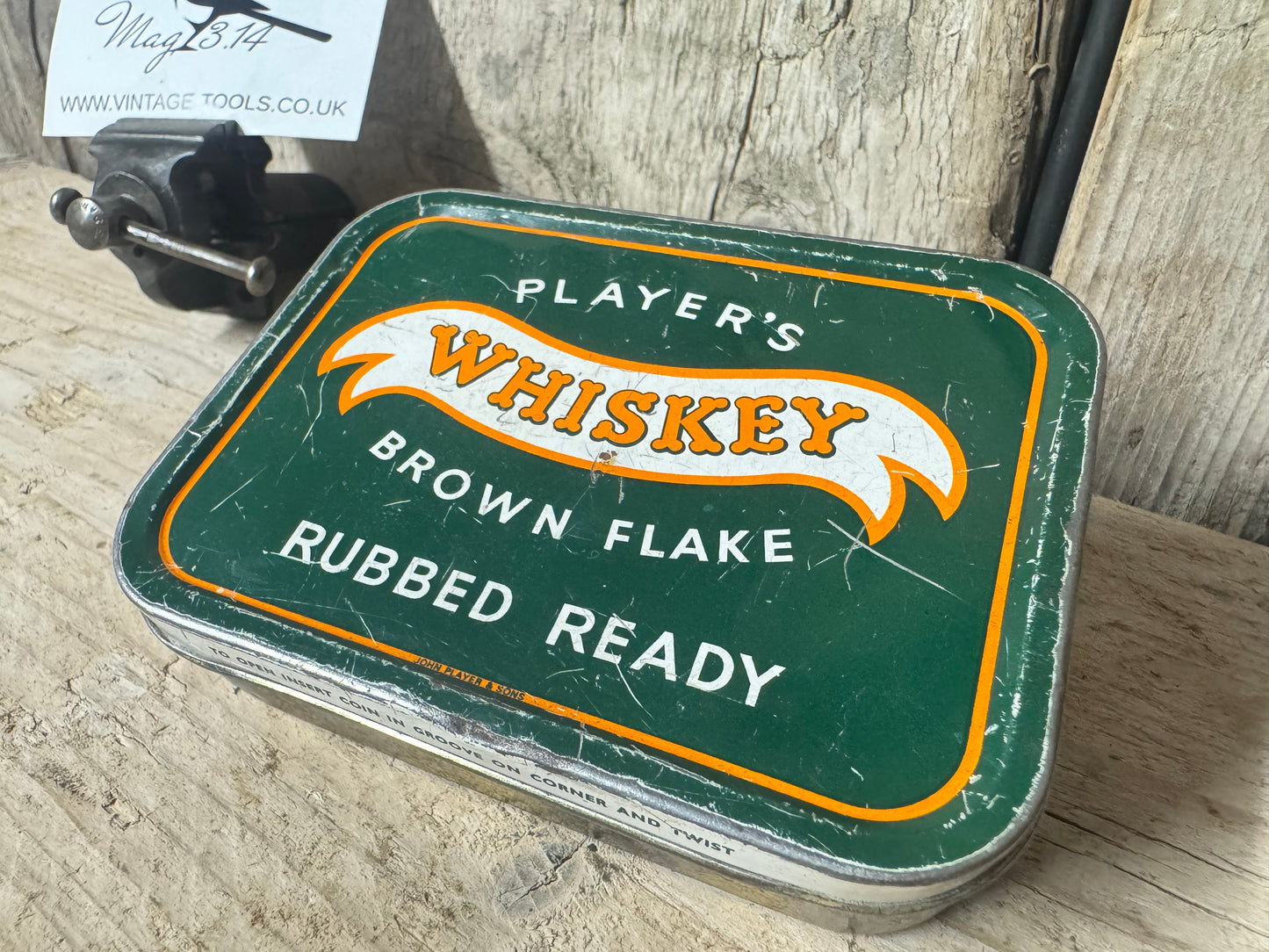 Vintage Players Whiskey Brown Flake Rubbed Ready 2oz Tobacco Tin