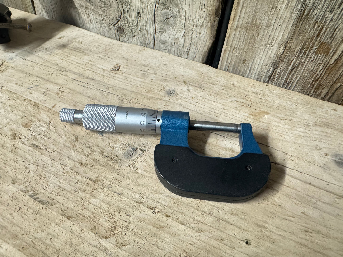 Linear 0.01mm 0-25mm Micrometer