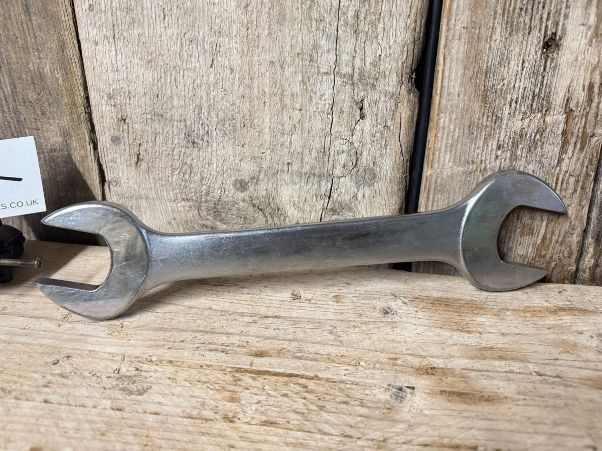Britool 2J131150 15/16" & 1 1/2" Open Combination Spanner