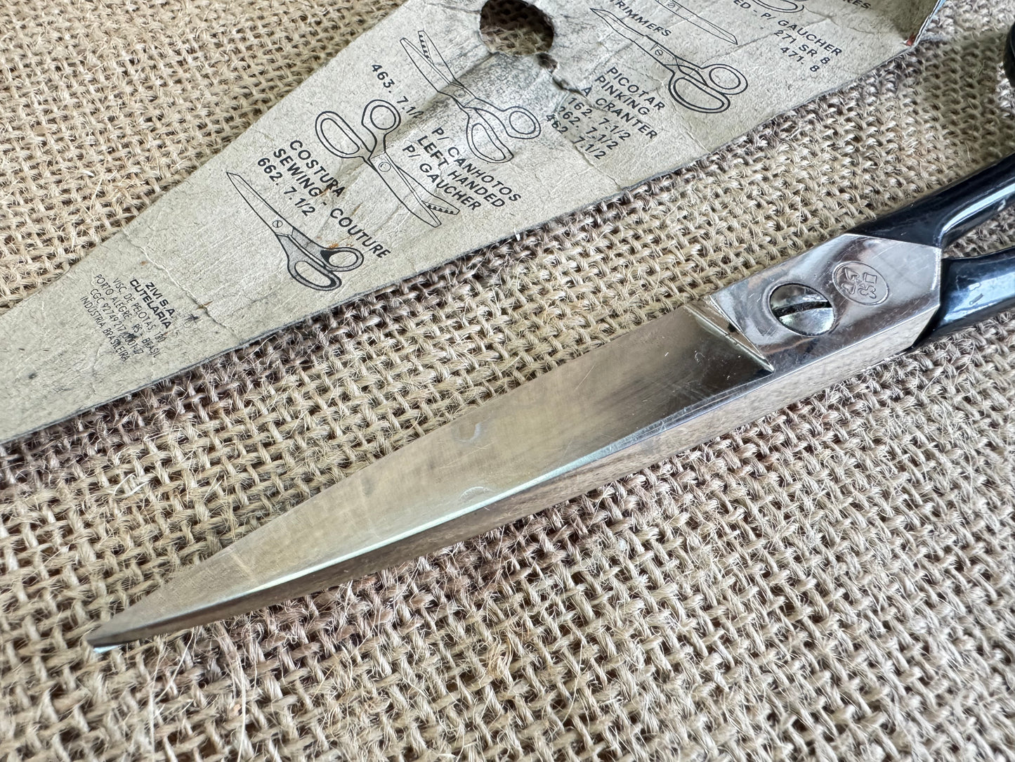 Mundial Scissors