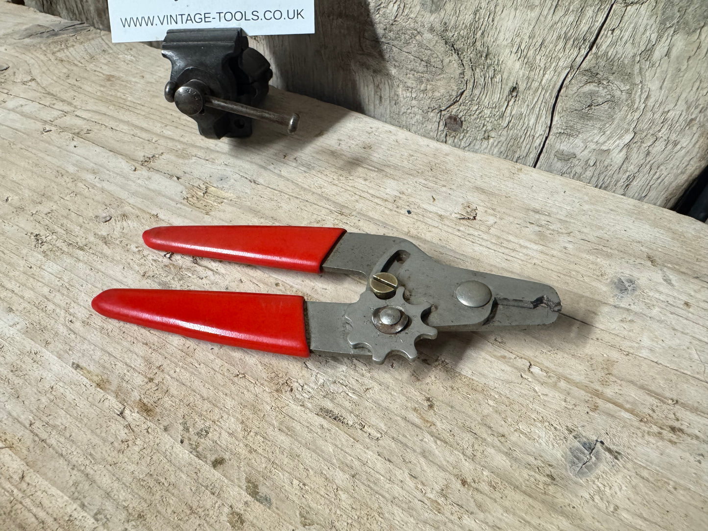 BIB Model 8 Adjustable Wire Strippers