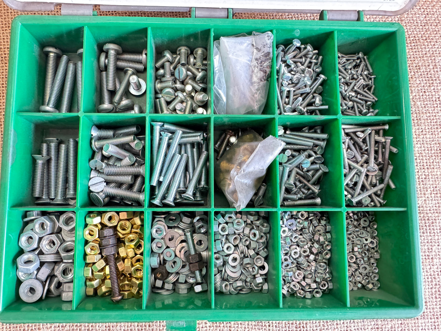 RS Components 849-439 Machine Screw Set