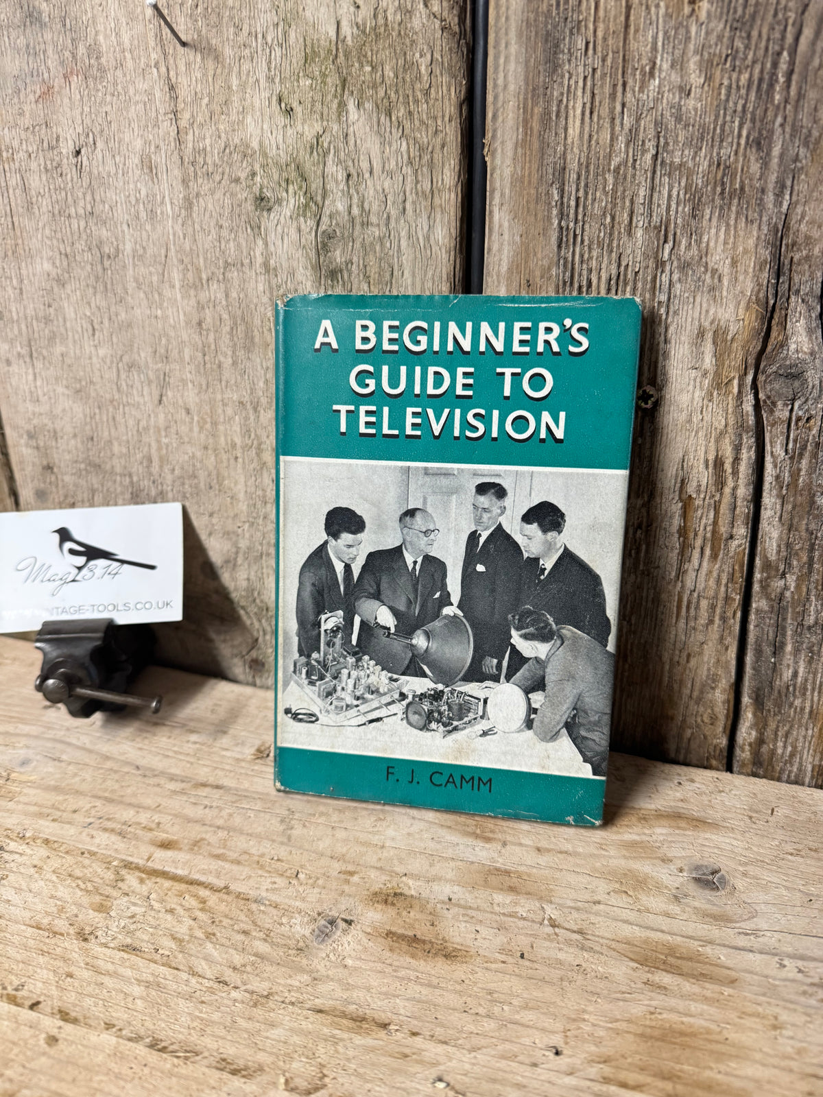 A Beginners Guide to Television Book By F.J Camm 1958