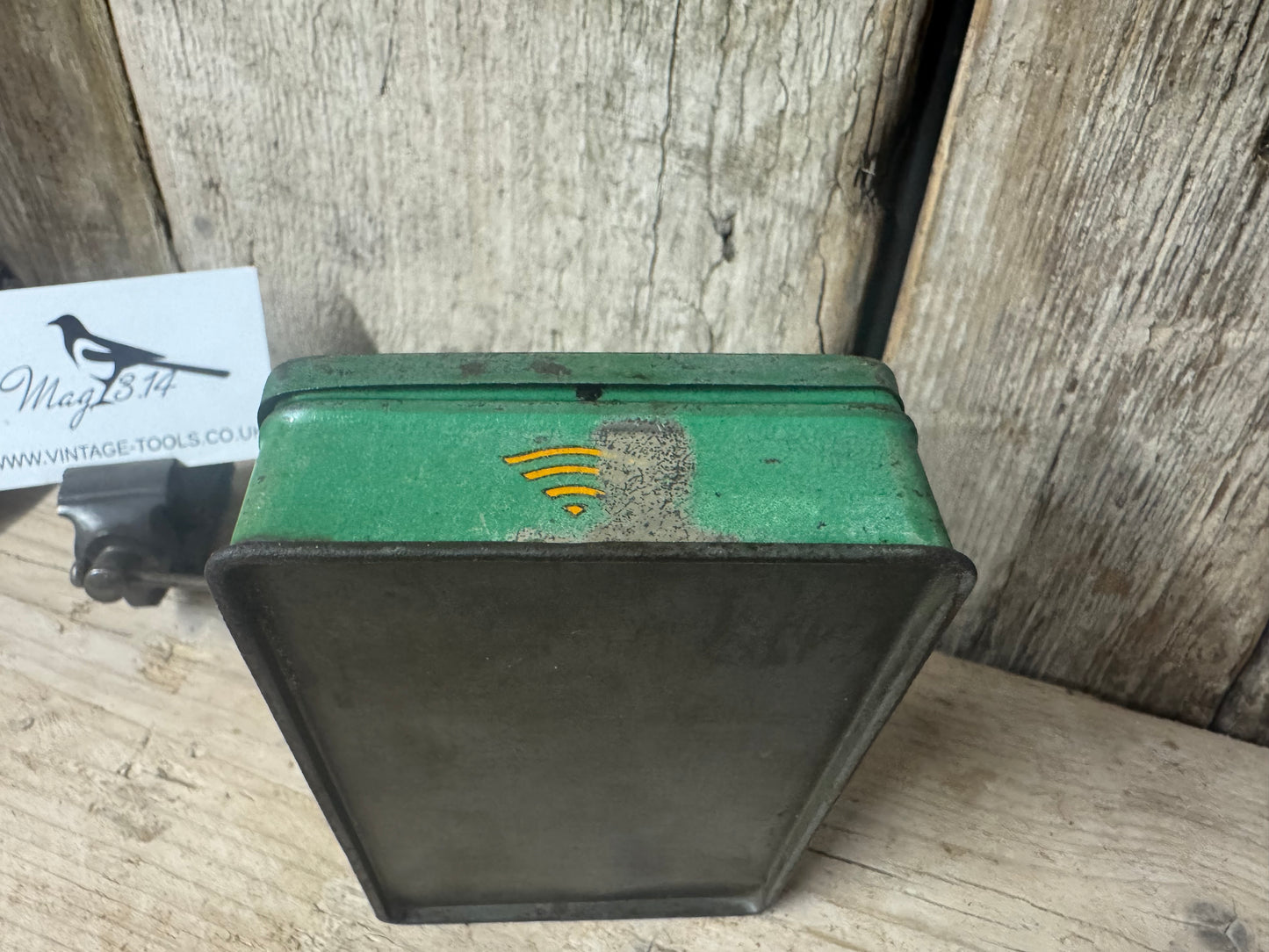 Keiller’s Crème De Menthe Tin.