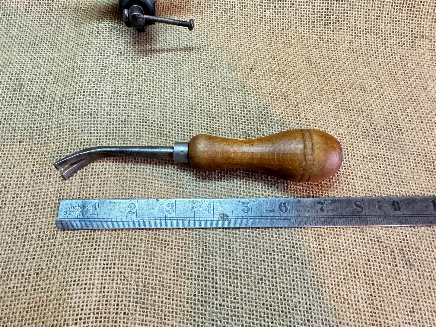 Wooden Handle Upholstery Tac Puller
