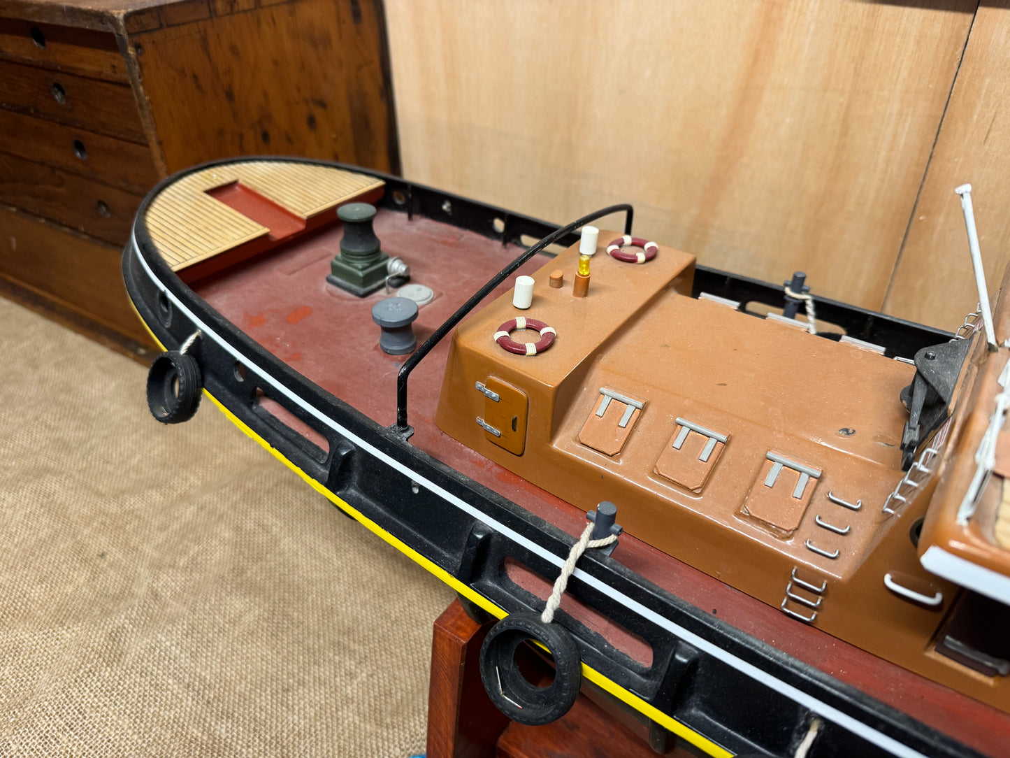 RC Scale Model Flying Drake 1950’s Tug Boat