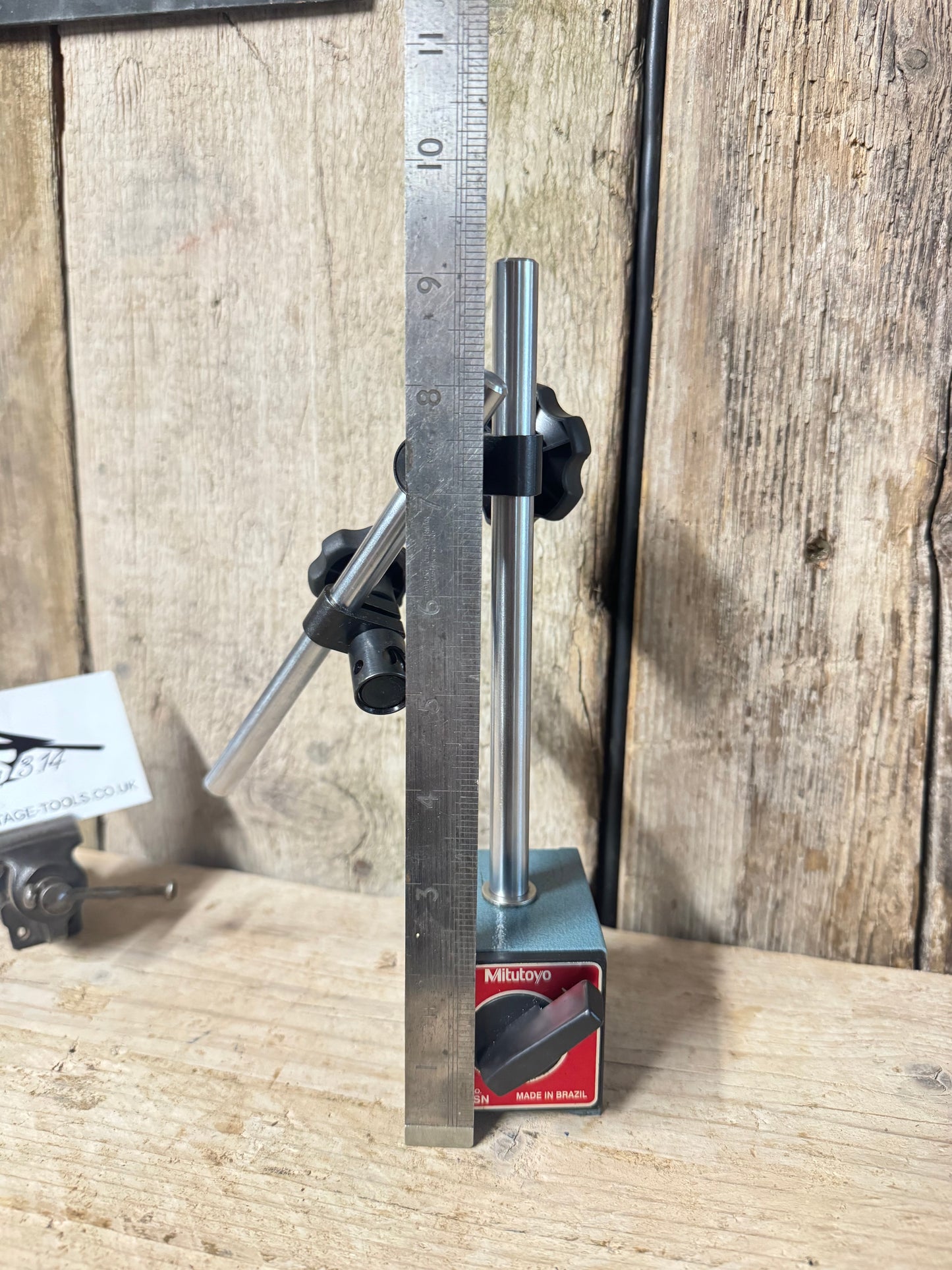 Mitutoyo 7010SN Magnetic Dial Gauge Stand