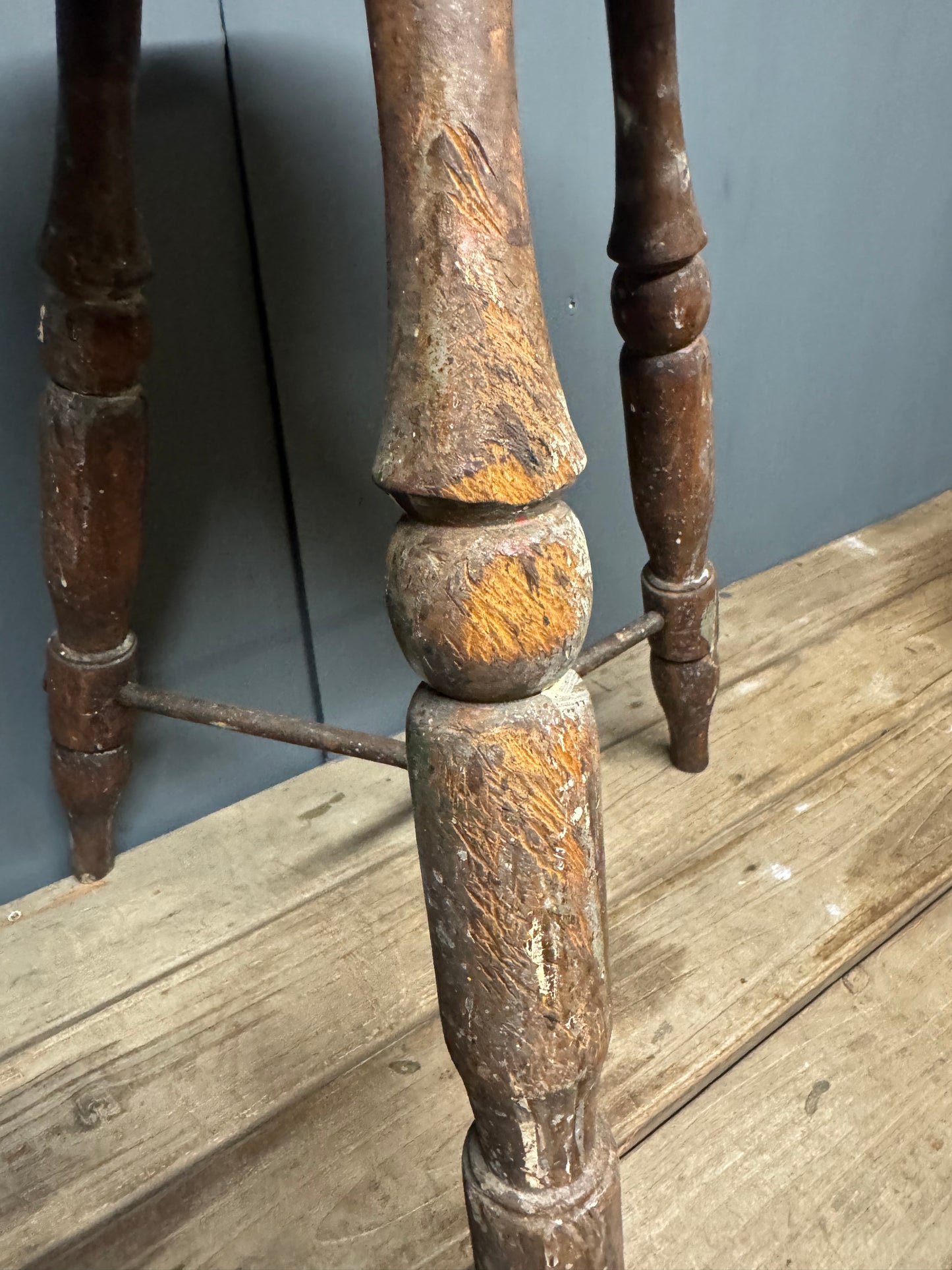 Antique Orton & Spooner 3 Leg Craftsman’s Stool