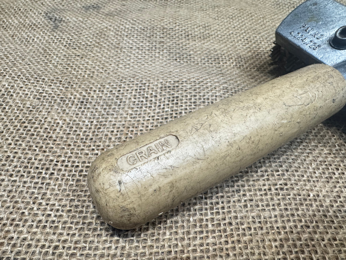 Crain Carpet Seam Roller