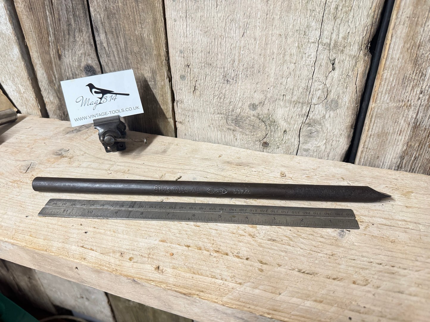 Ford C97XA 68VB-17034-AB Wheel Brace / Tyre Lever