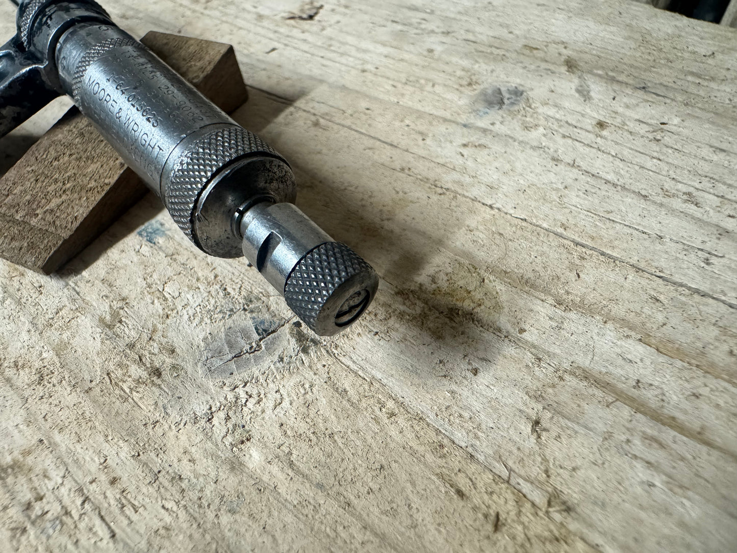 Moore & Wright No 965 0-1" Micrometer