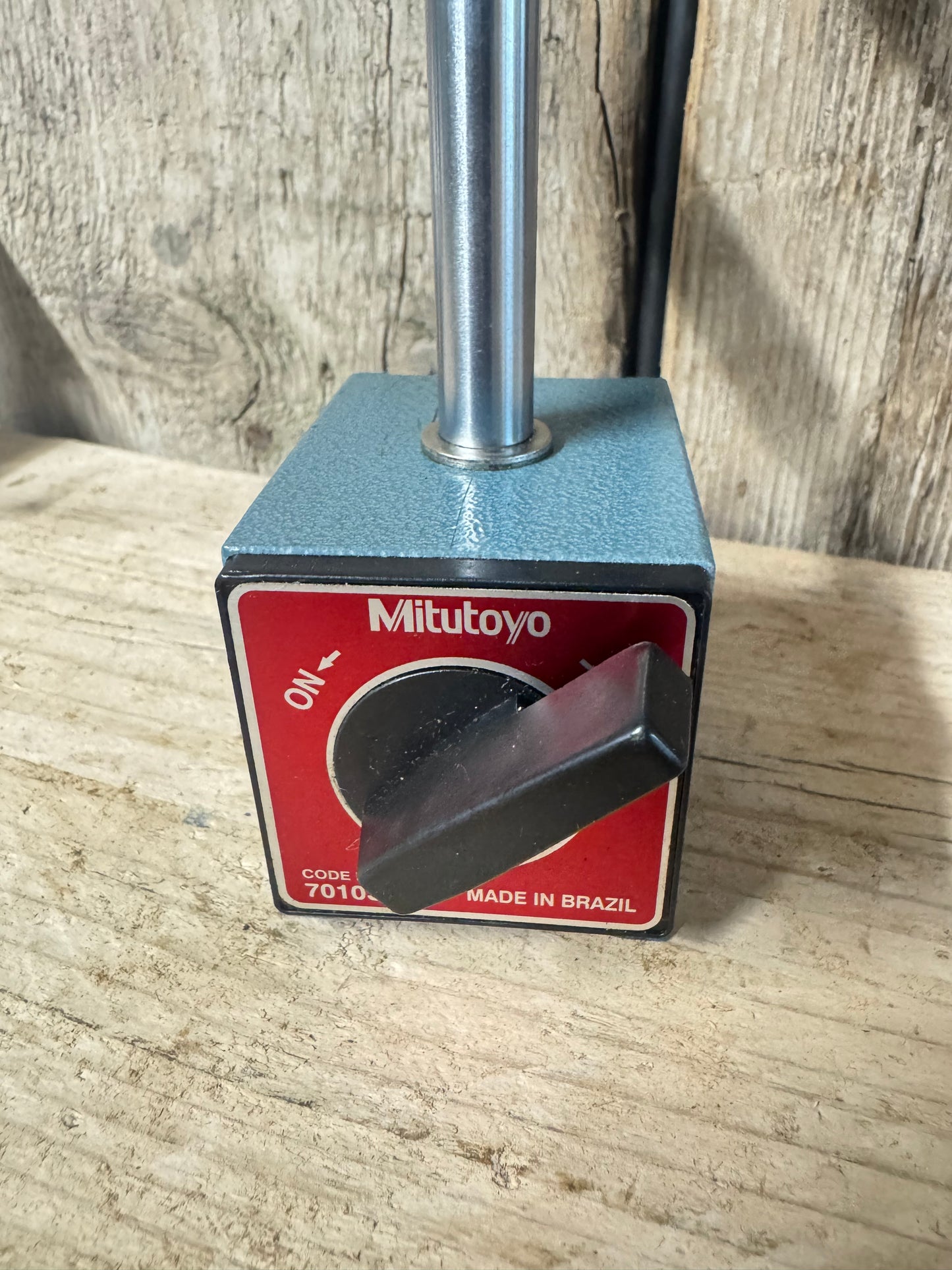 Mitutoyo 7010SN Magnetic Dial Gauge Stand