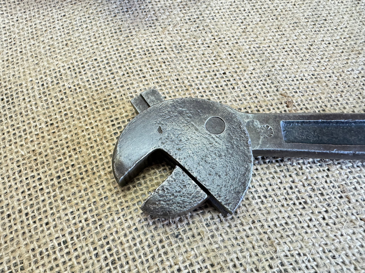 6” Swivel Head Self Adjusting Wrench