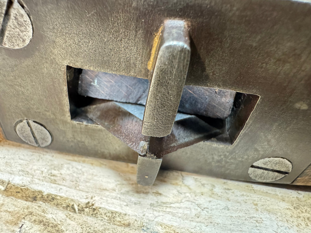 Antique Coachmakers Router