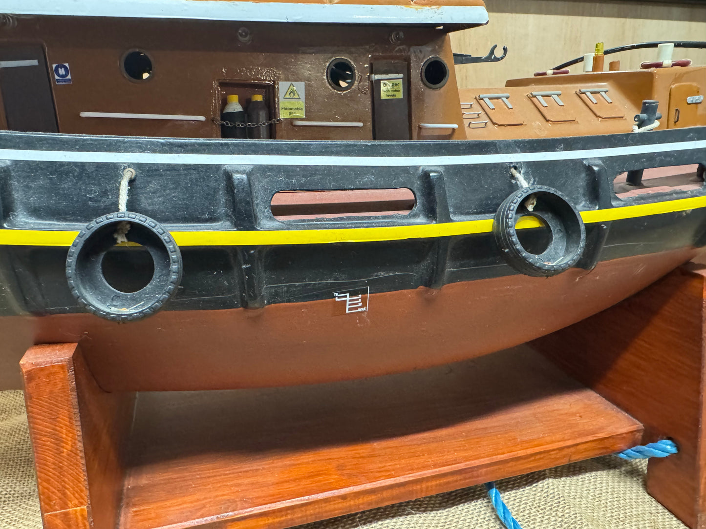 RC Scale Model Flying Drake 1950’s Tug Boat