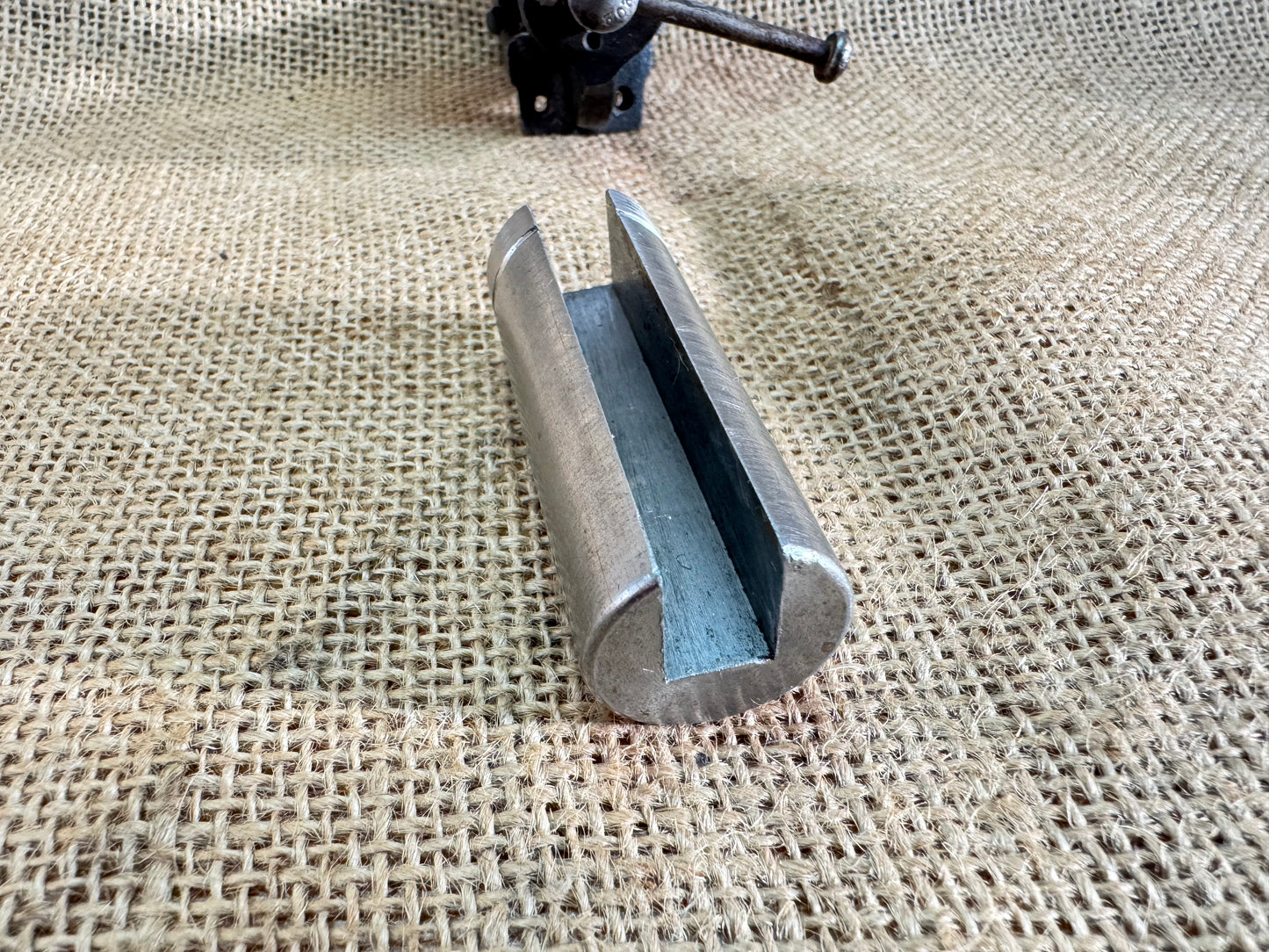 duMont 24MM Size C Keyway Broach Guide