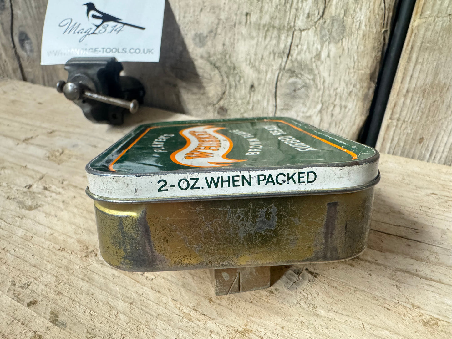 Vintage Players Whiskey Brown Flake Rubbed Ready 2oz Tobacco Tin