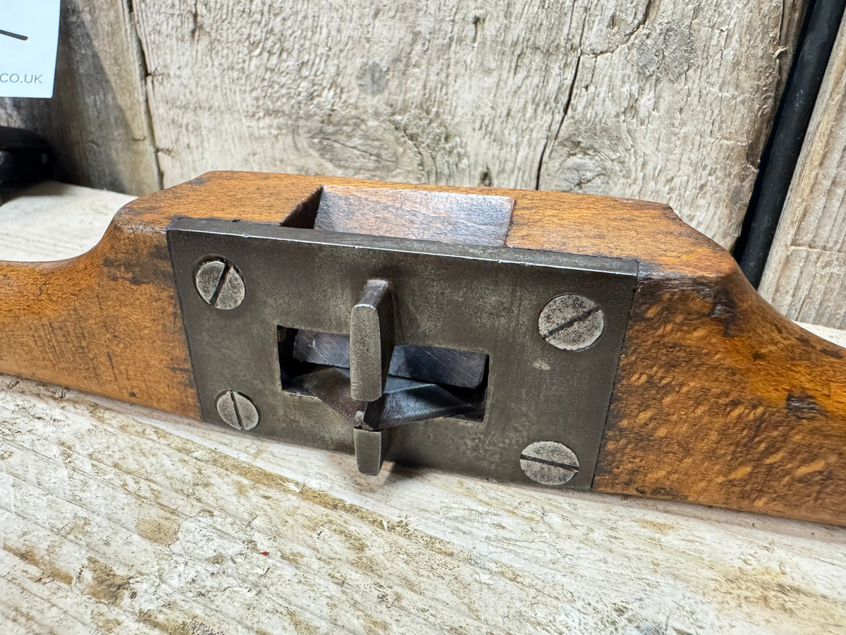 Antique Coachmakers Router