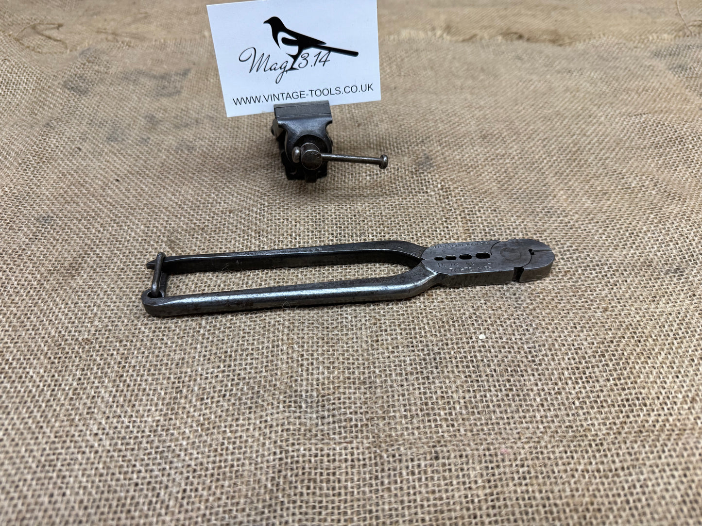 G.P.O Twist Nib / Sleeve Pliers