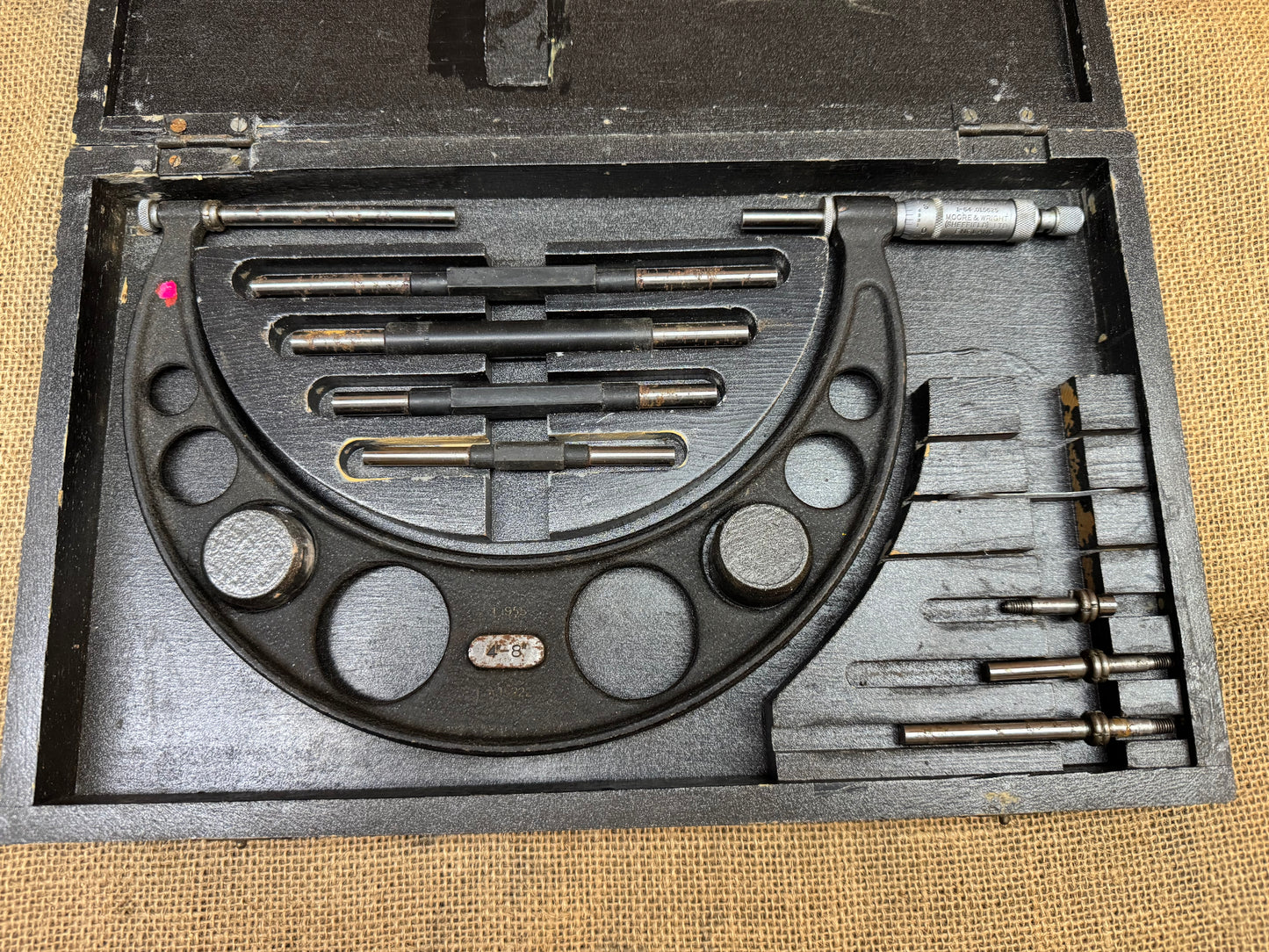 Moore & Wright No 943 FA1522 Broad Arrow Marked 4-8" Micrometer